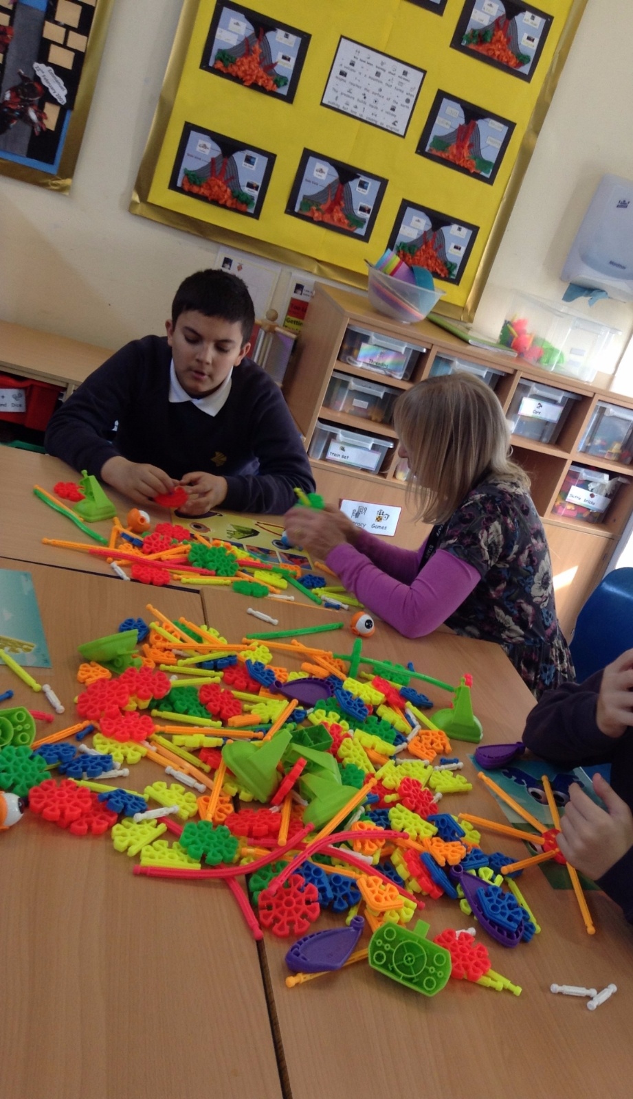 durants-school-having-fun-in-blue-class